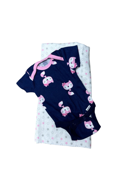 Newborn Onesie & Blanket Set (NB)